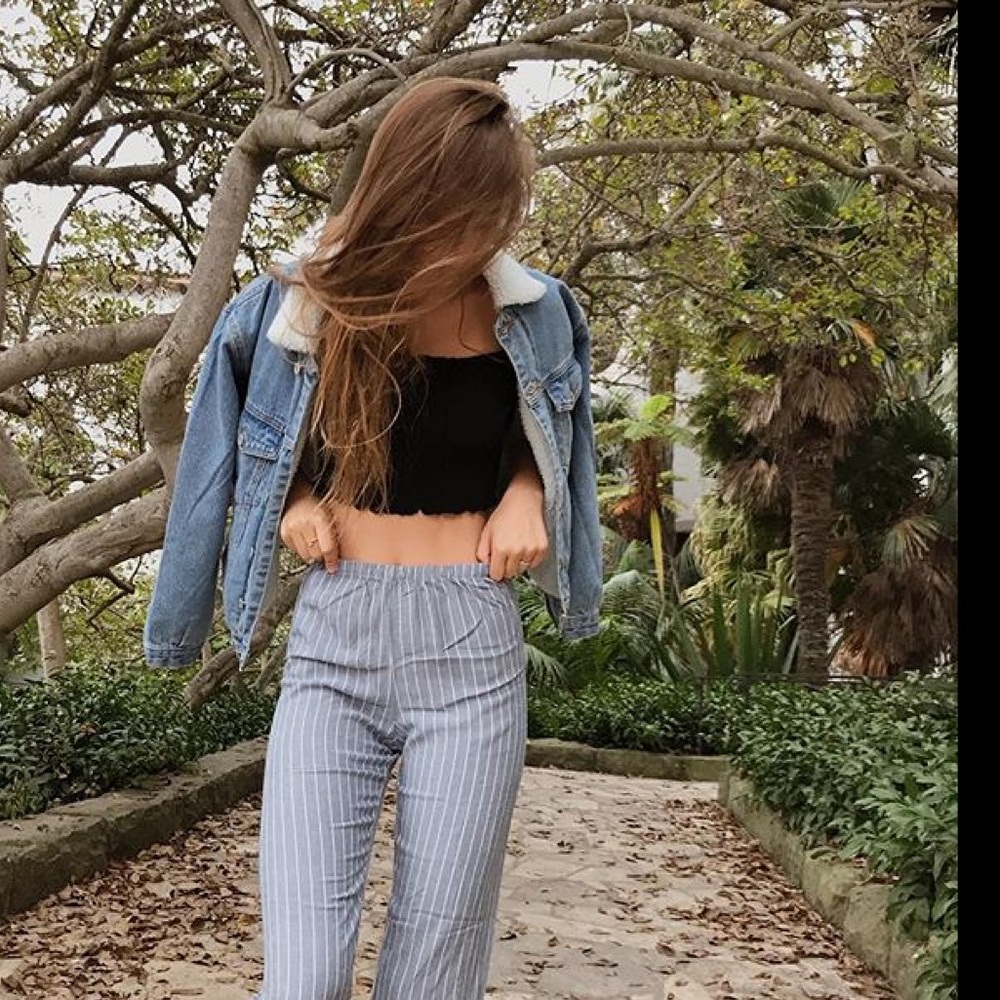 Brandy Melville blue white Frankie pants NWT - Picture 2 of 5
